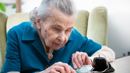 Câți bani primește Elena o româncă pensionată în Spania după 20 de ani de muncă pe salariul minim