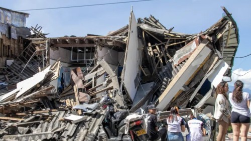 Catastrofă în Columbia Peste 130 de morți și sute de răniți după un cutremur devastator. A fost declarată stare de urgență