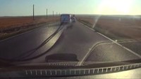 Acuzații grave pentru tatăl copilului căzut din microbuzul în mers în Tulcea Bărbatul este cercetat penal
