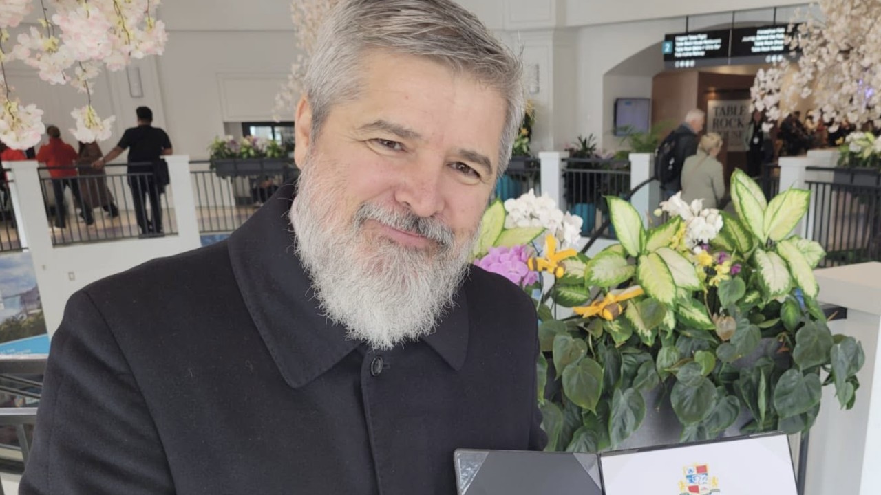 Preotul Vasile Ioana a spus care este obiectul sfânt care trebuie purtat mereu la tine te apără de rele și ține departe necazurile