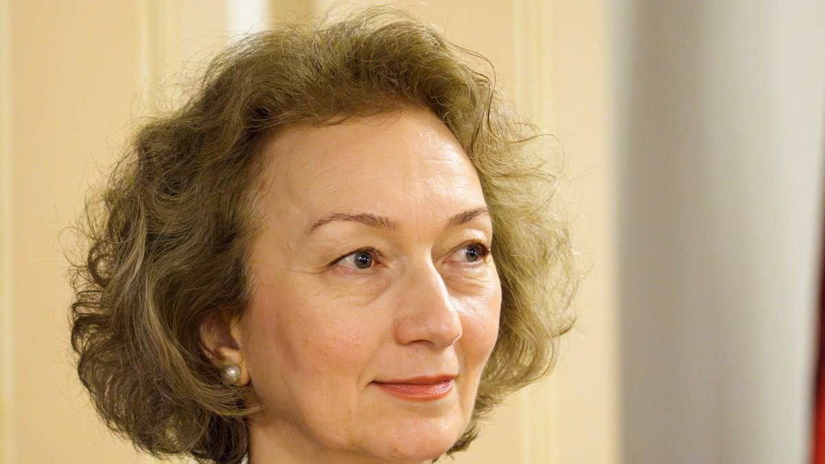 Lovitură de teatru la CCR Simina Tănăsescu renunță la dosarul Legii Integrității
