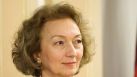 Lovitură de teatru la CCR Simina Tănăsescu renunță la dosarul Legii Integrității