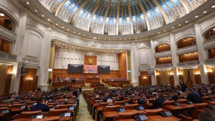 Romanii au decis. Sondajul care schimba tot 2 partide populare vor fi OUT din parlament