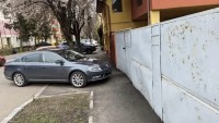 Amendă între 10.000 și 20.000 lei pentru toți românii care locuiesc la curte și fac acest lucru în fața porții de intrare