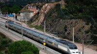 Două trenuri s-au ciocnit în Spania