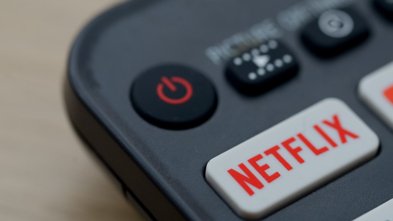 A apărut un nou serial pe Netflix și deja este pe locul 2 numai bun de văzut duminica cu familia